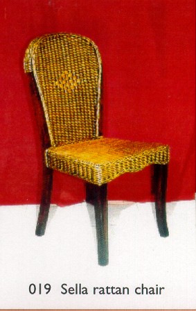 019 Sella Rattan Chair.jpg (36995 bytes))